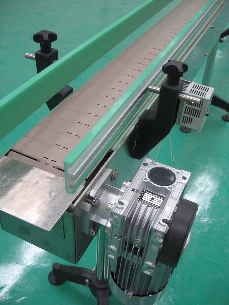鏈板輸送機